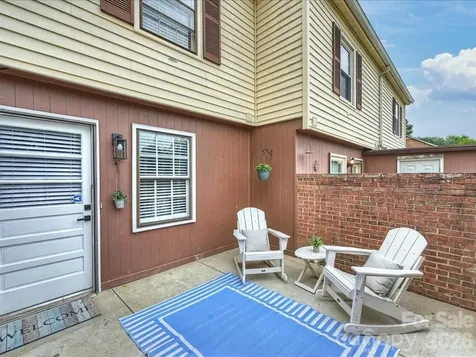 6810 Farmingdale Drive Charlotte NC 28212