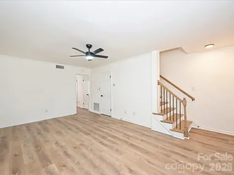 6810 Farmingdale Drive Charlotte NC 28212