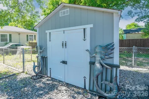 1101 Oakwood Avenue Kannapolis NC 28081