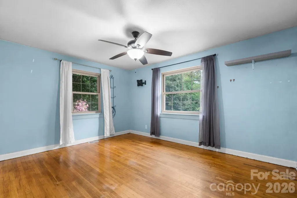 1809 31st Street NE Hickory NC 28601