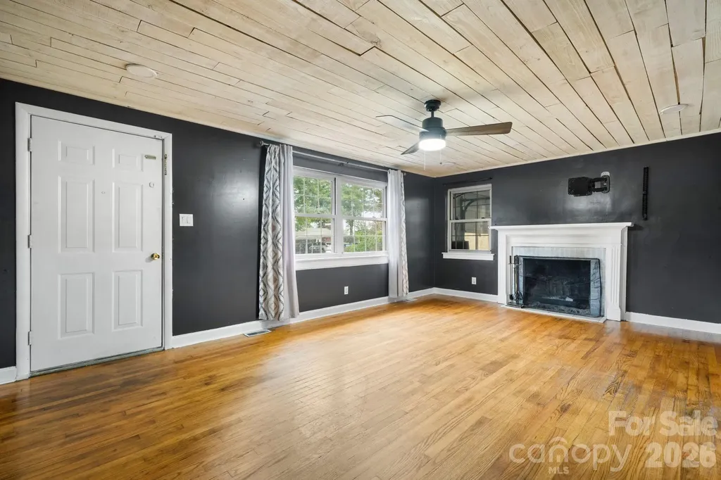 1809 31st Street NE Hickory NC 28601