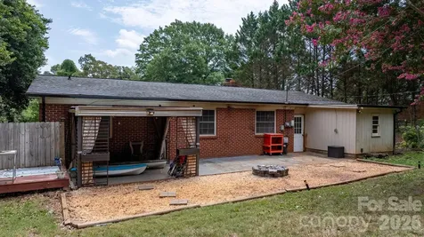 1809 31st Street NE Hickory NC 28601