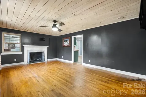 1809 31st Street NE Hickory NC 28601