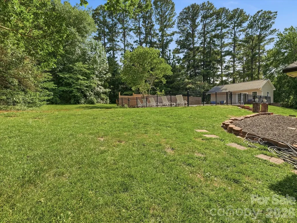 117 Club View Drive Cherryville NC 28021