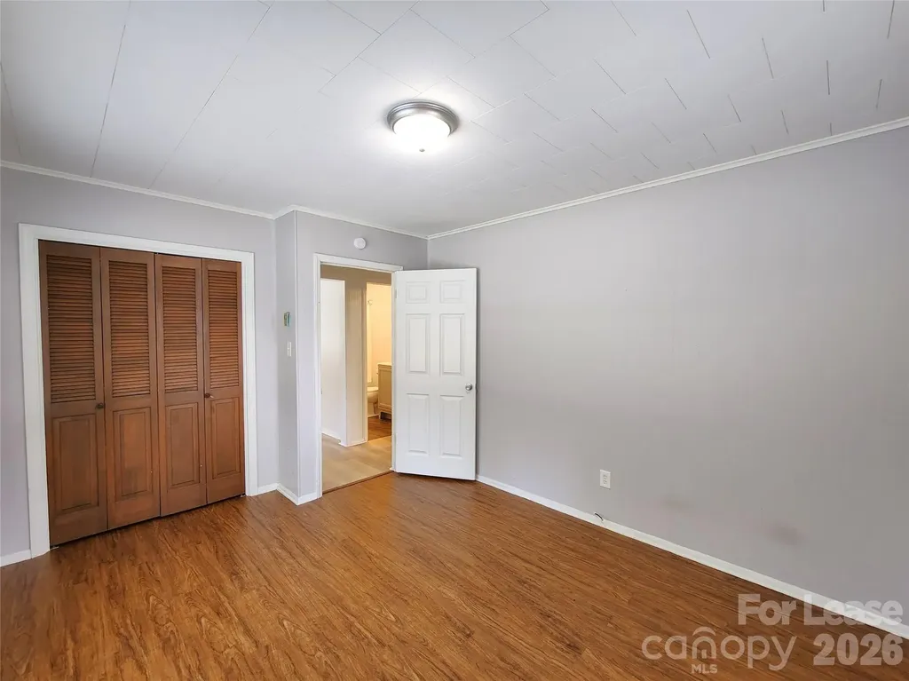 135 Oak Grove Road Statesville NC 28677