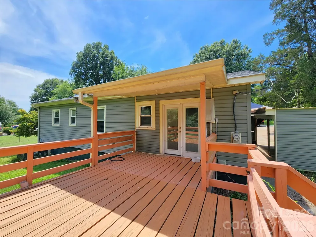 135 Oak Grove Road Statesville NC 28677