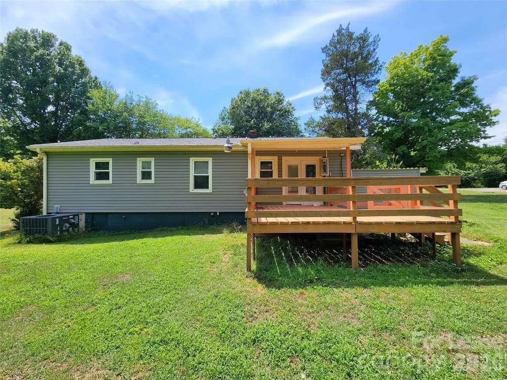 135 Oak Grove Road Statesville NC 28677