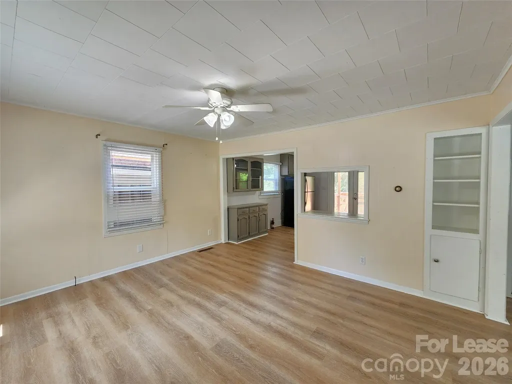 135 Oak Grove Road Statesville NC 28677