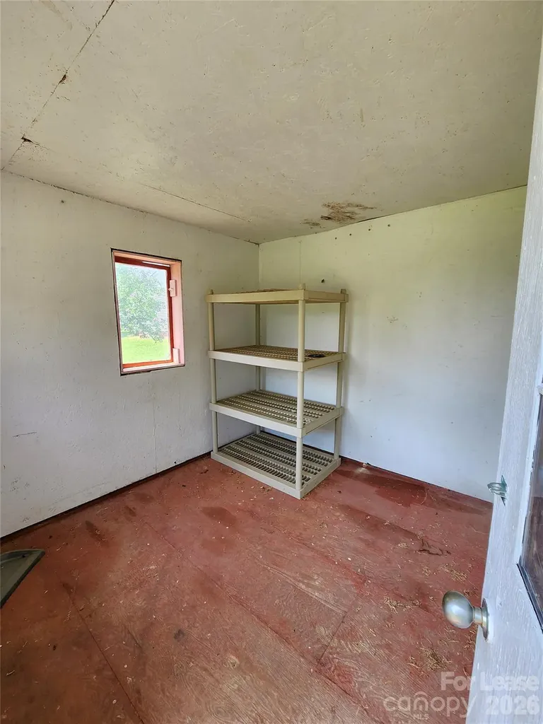 135 Oak Grove Road Statesville NC 28677