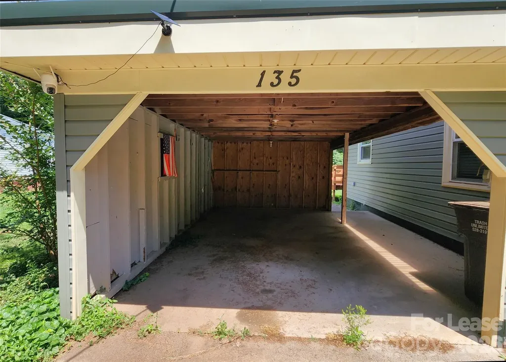 135 Oak Grove Road Statesville NC 28677