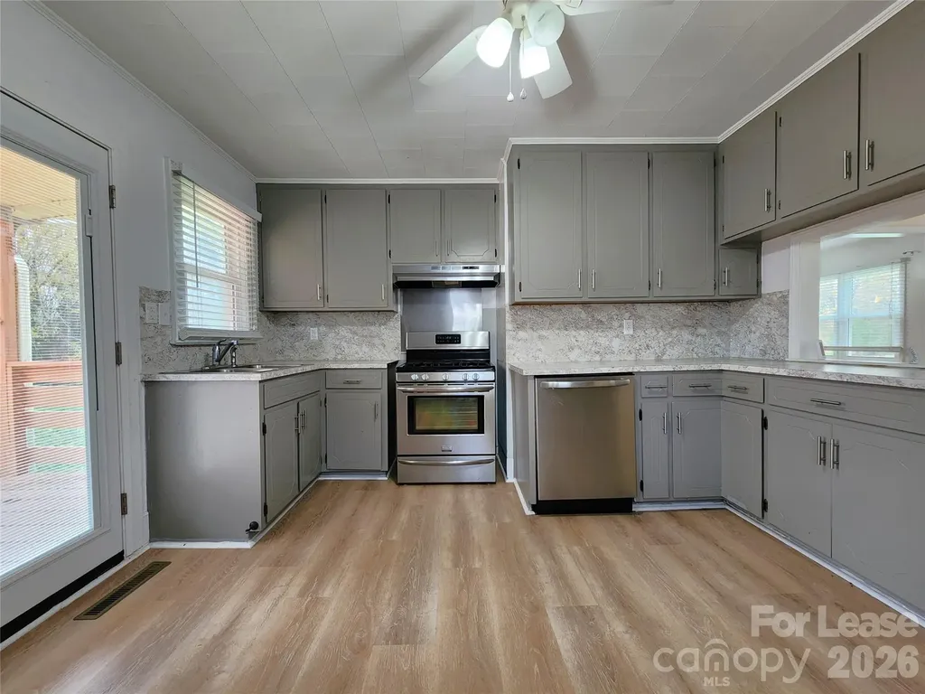 135 Oak Grove Road Statesville NC 28677