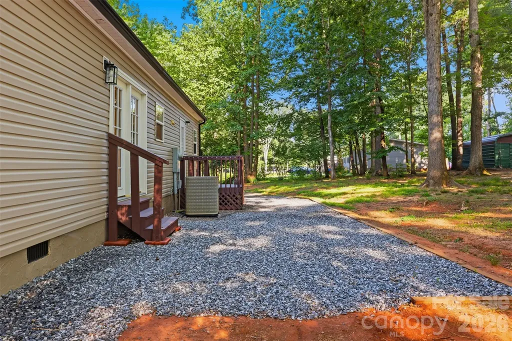 975 Jay Burke Road Taylorsville NC 28681