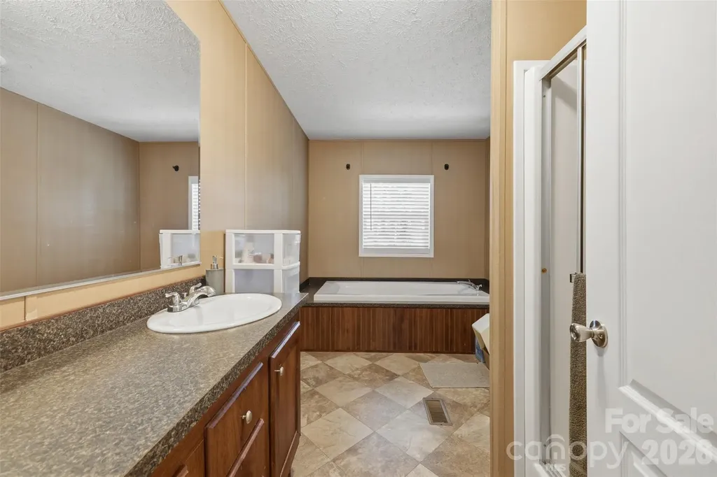 975 Jay Burke Road Taylorsville NC 28681