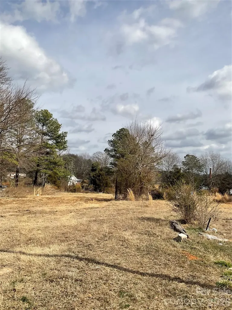 293 S Pea Ridge Road Mooresboro NC 28114