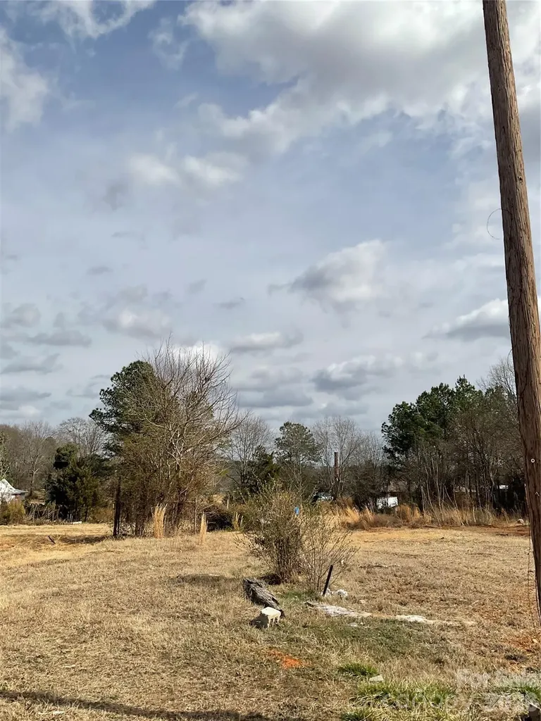 293 S Pea Ridge Road Mooresboro NC 28114