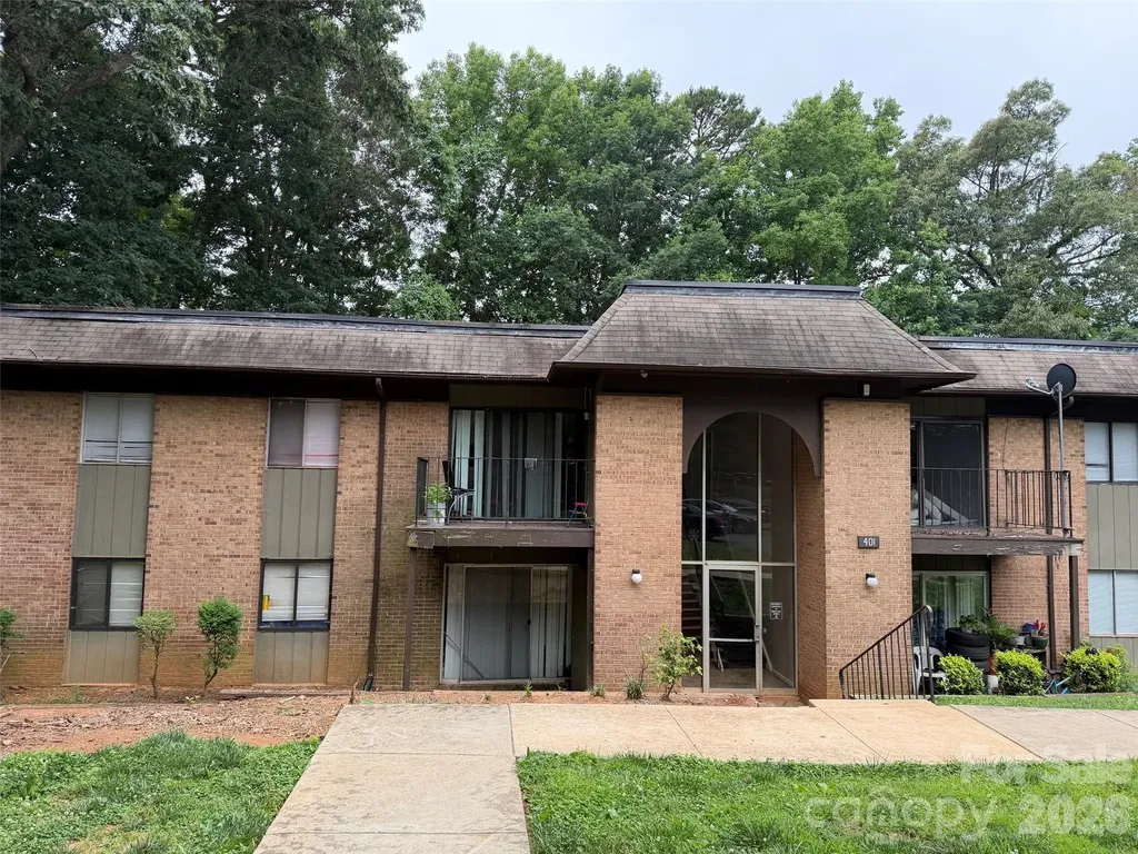 401 Orchard Trace Lane Charlotte NC 28213