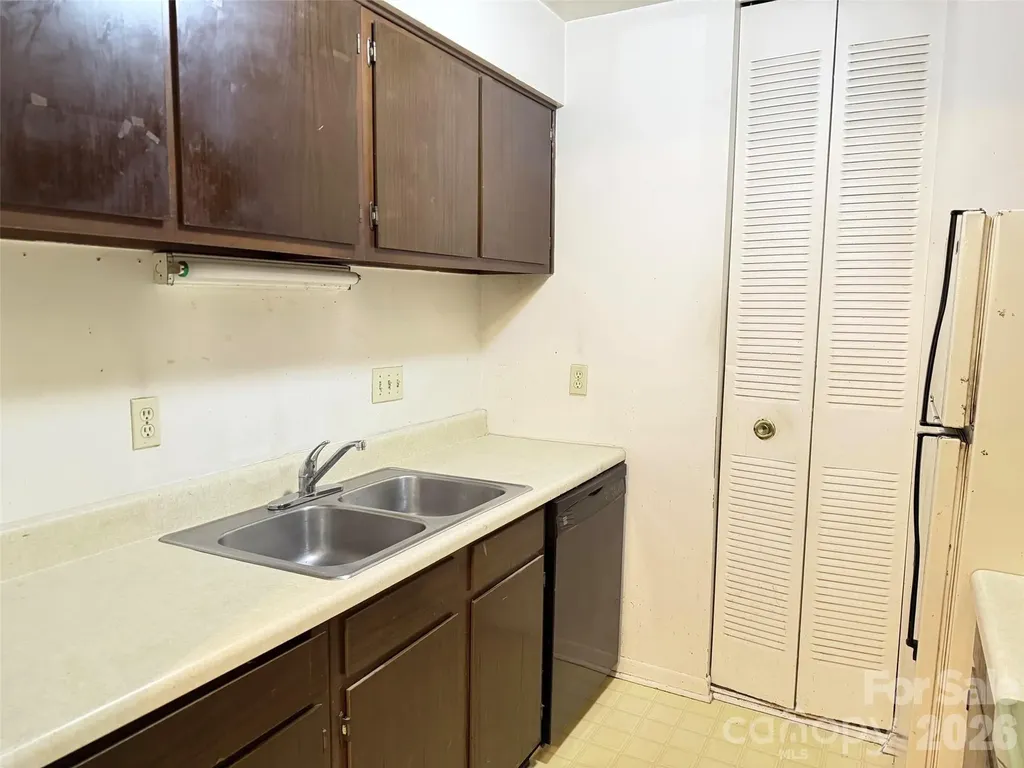 401 Orchard Trace Lane Charlotte NC 28213