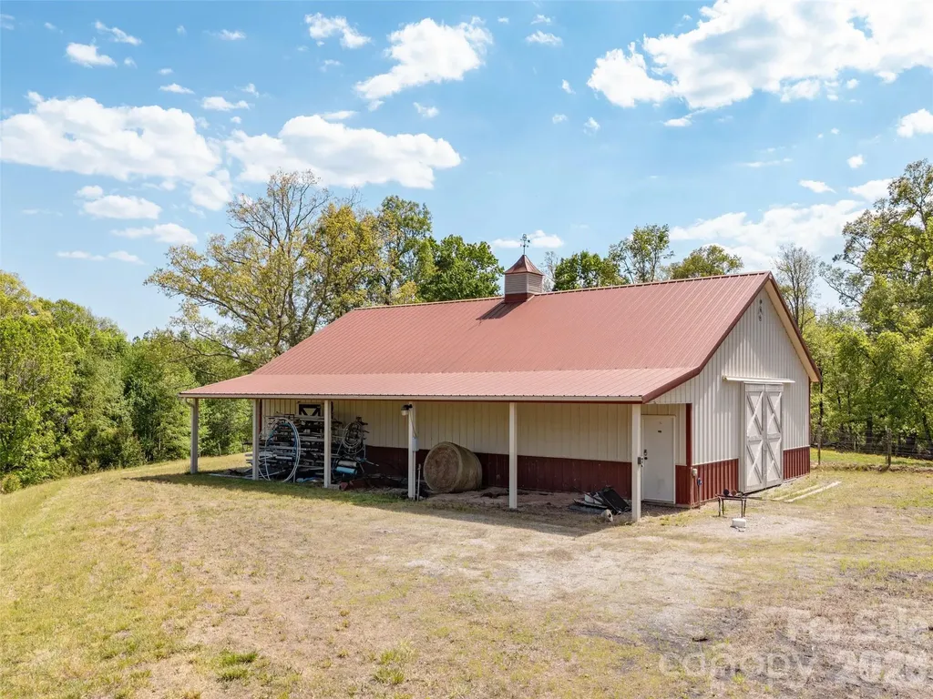 285 Mt Gilead Church Road Mills River NC 28759