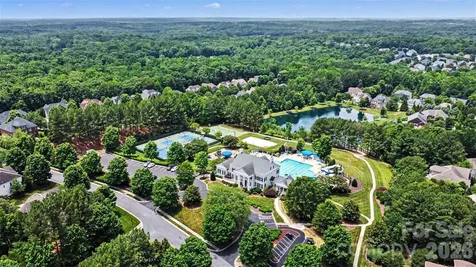 5012 Forest Hills Place Fort Mill SC 29707