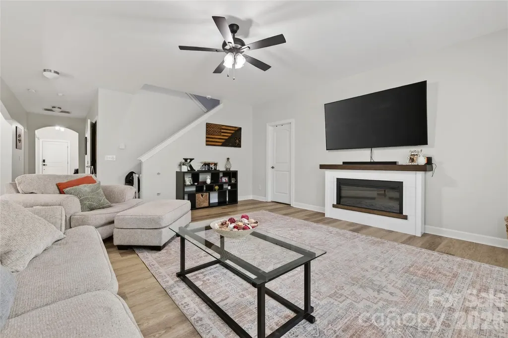 15109 Ockeechobee Court Charlotte NC 28227
