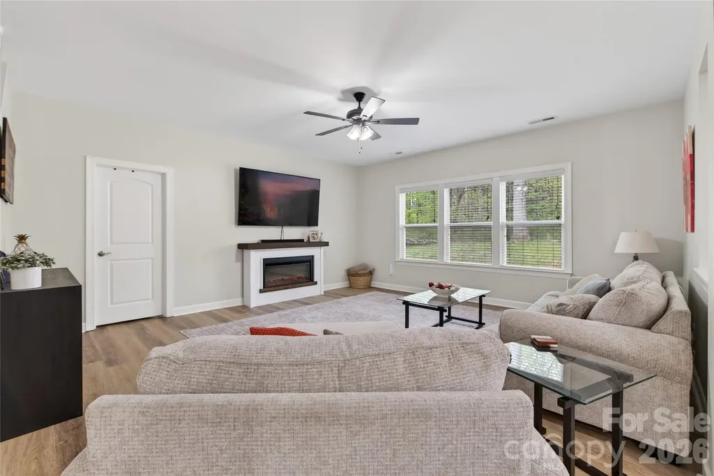 15109 Ockeechobee Court Charlotte NC 28227