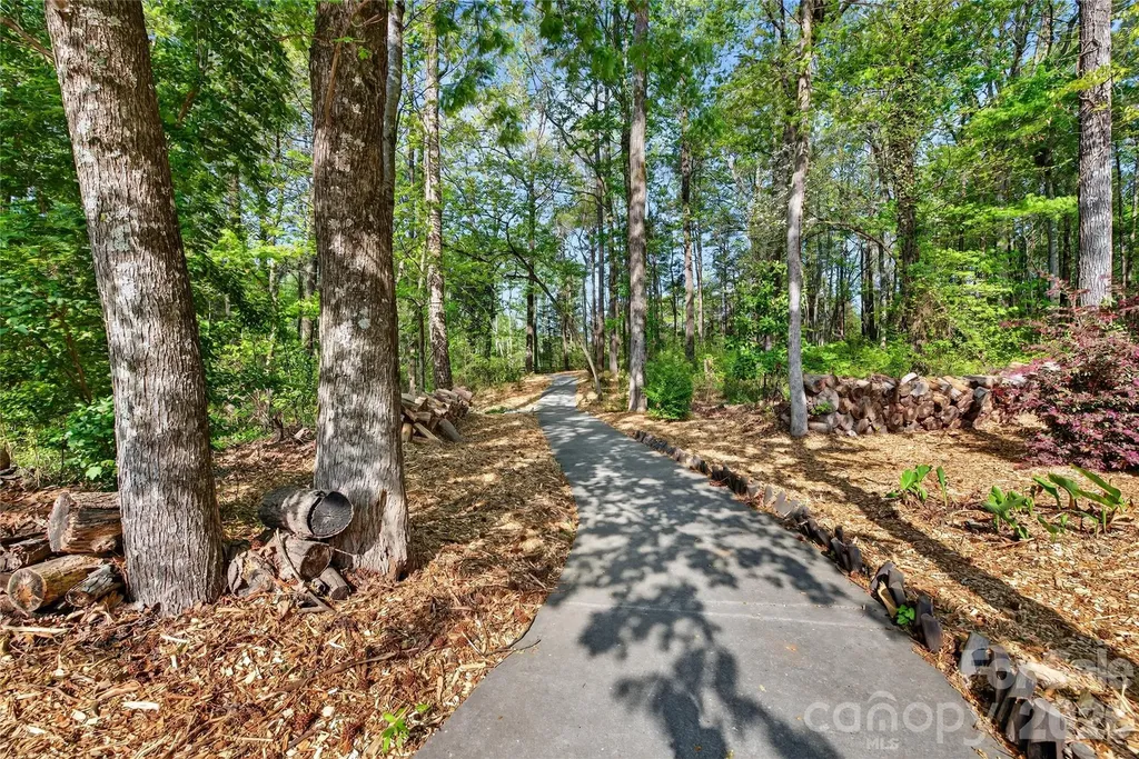 15109 Ockeechobee Court Charlotte NC 28227