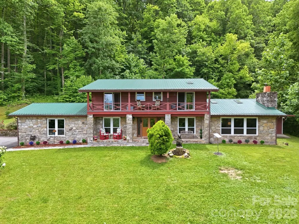 570 Rugged Top Road Waynesville NC 28785