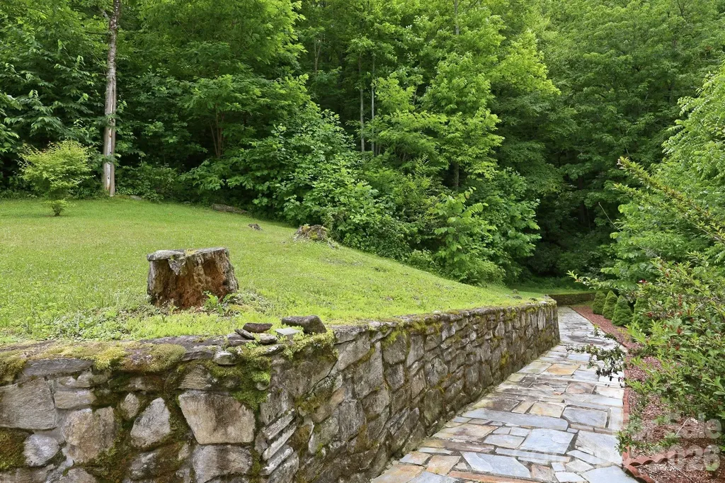 570 Rugged Top Road Waynesville NC 28785