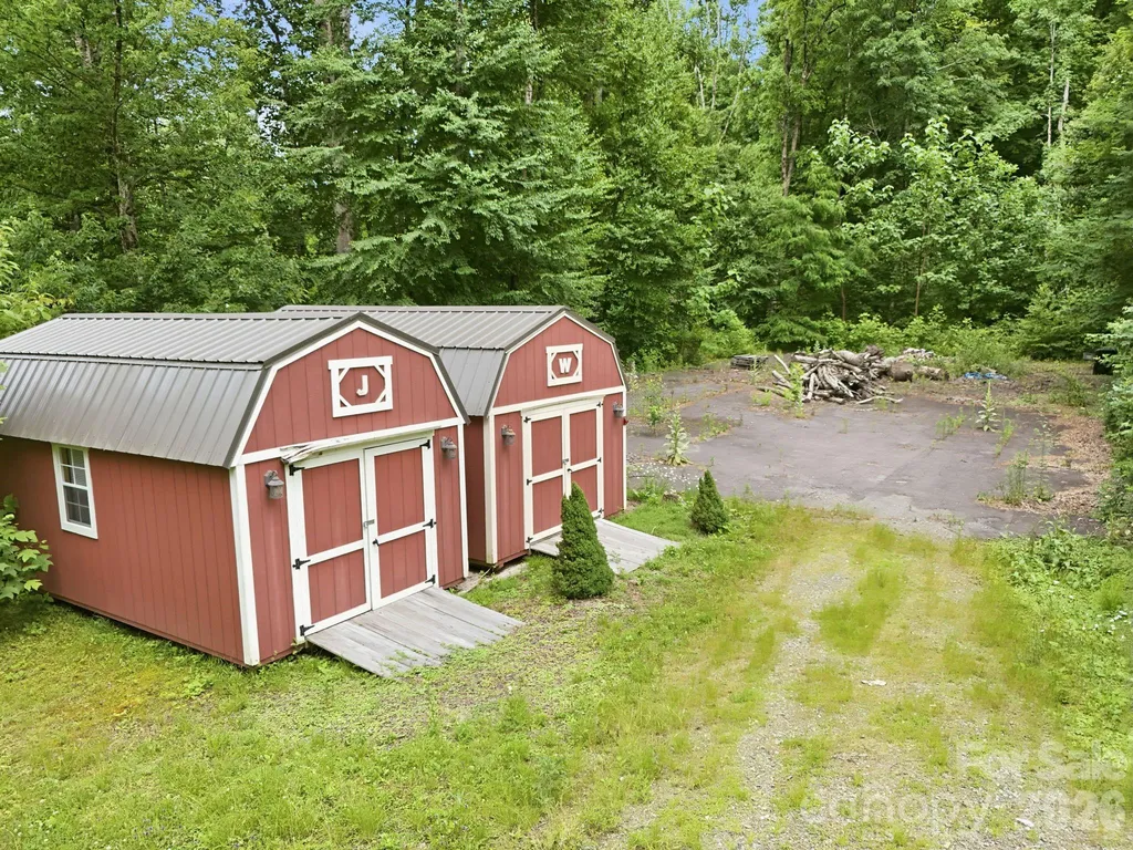 570 Rugged Top Road Waynesville NC 28785