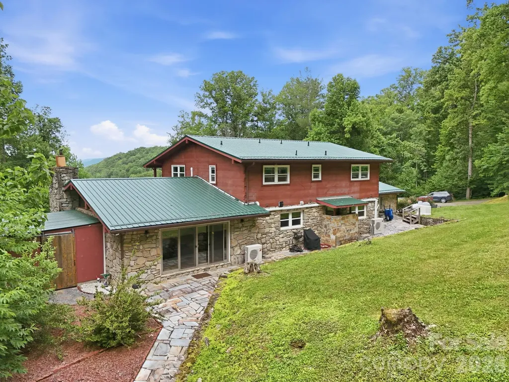 570 Rugged Top Road Waynesville NC 28785