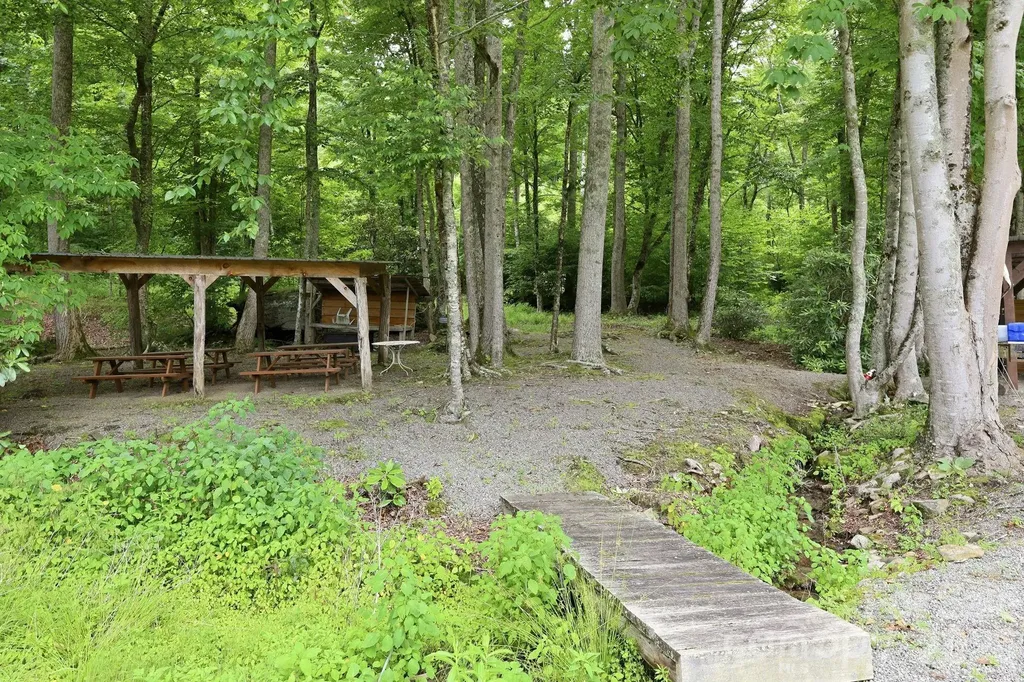 570 Rugged Top Road Waynesville NC 28785