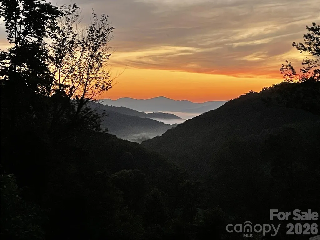 570 Rugged Top Road Waynesville NC 28785