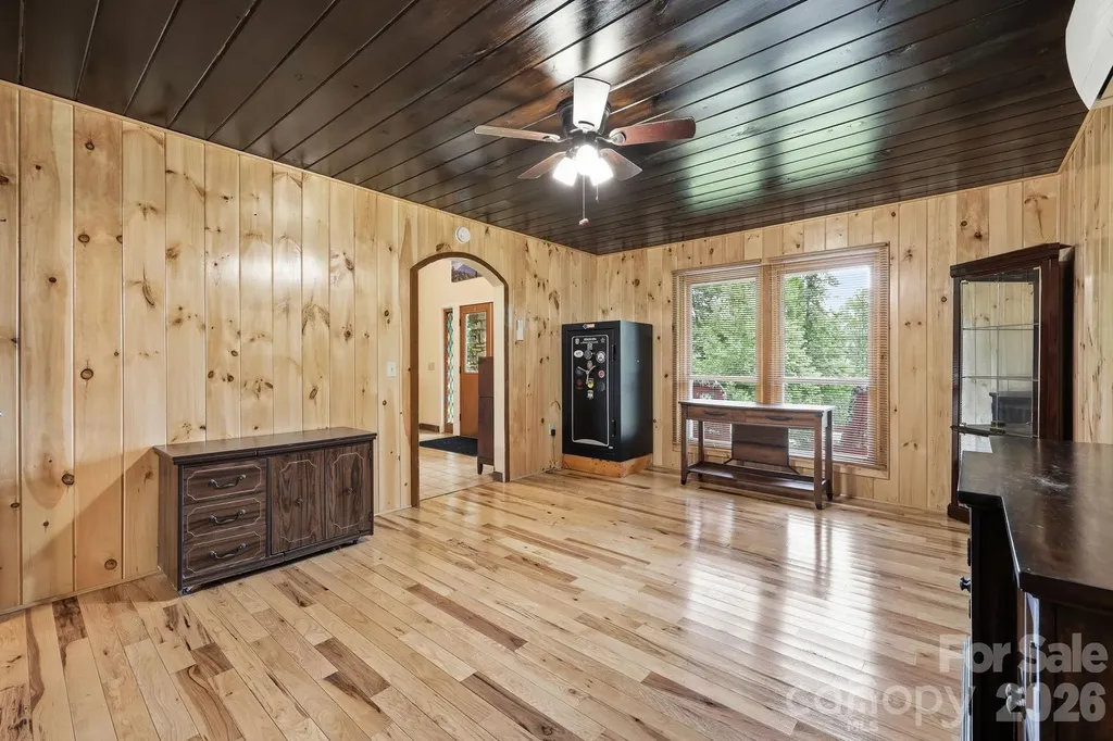 570 Rugged Top Road Waynesville NC 28785