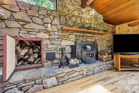 570 Rugged Top Road Waynesville NC 28785