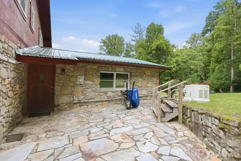570 Rugged Top Road Waynesville NC 28785