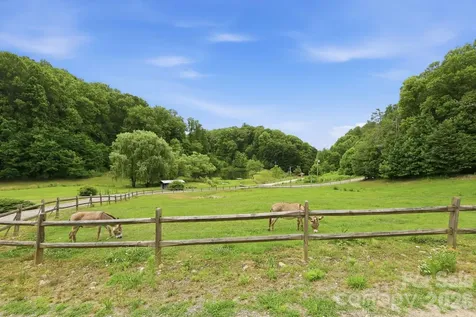 570 Rugged Top Road Waynesville NC 28785