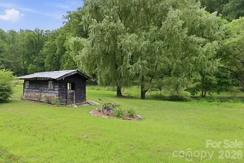570 Rugged Top Road Waynesville NC 28785