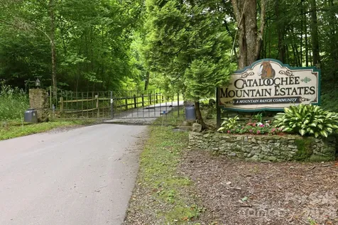 570 Rugged Top Road Waynesville NC 28785