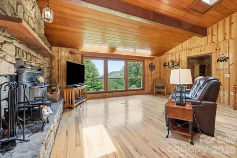 570 Rugged Top Road Waynesville NC 28785
