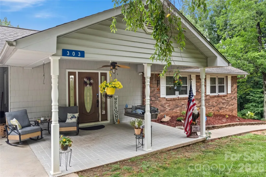 303 Alexander Drive North Wilkesboro NC 28659