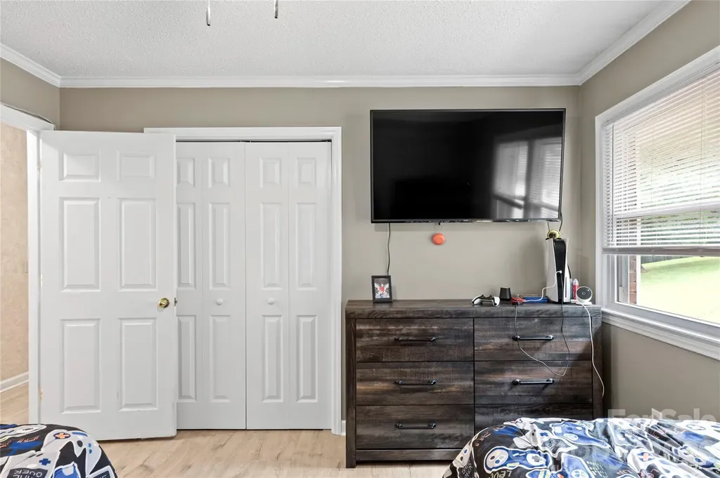 303 Alexander Drive North Wilkesboro NC 28659