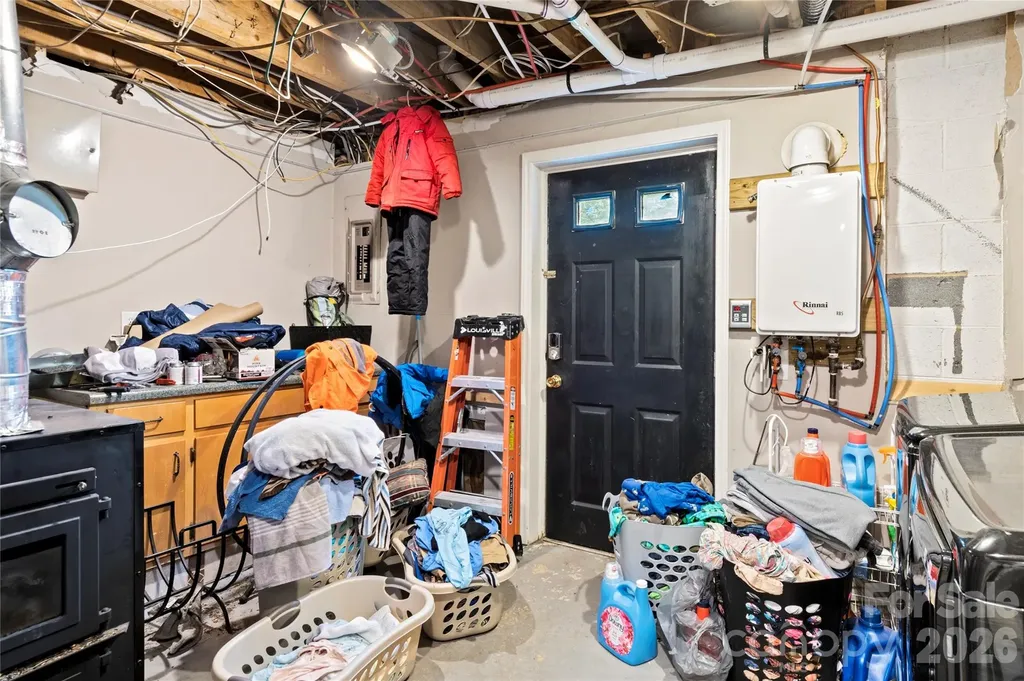 303 Alexander Drive North Wilkesboro NC 28659