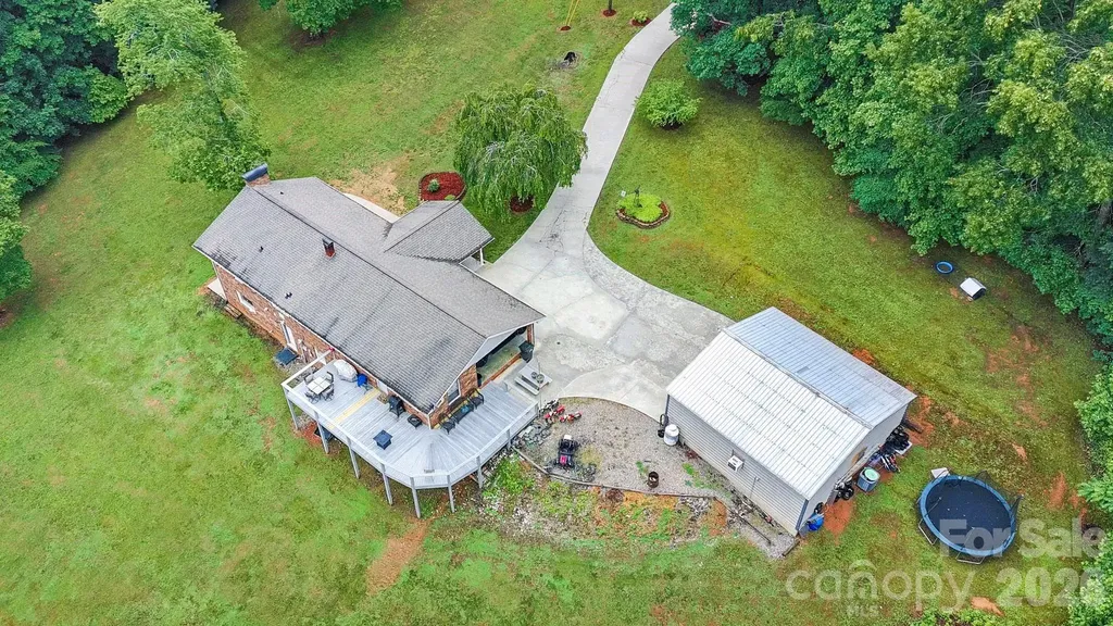 303 Alexander Drive North Wilkesboro NC 28659