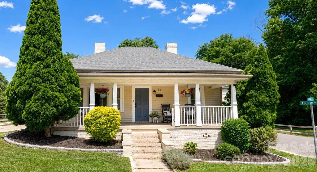 58 4th Street Cramerton NC 28032