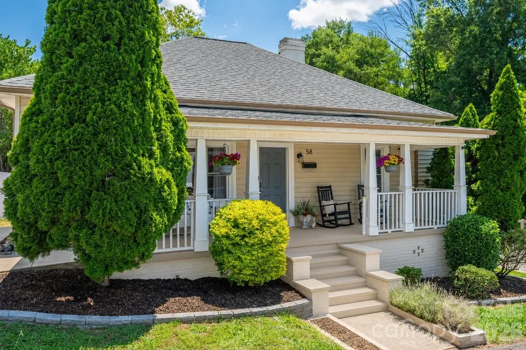 58 4th Street Cramerton NC 28032