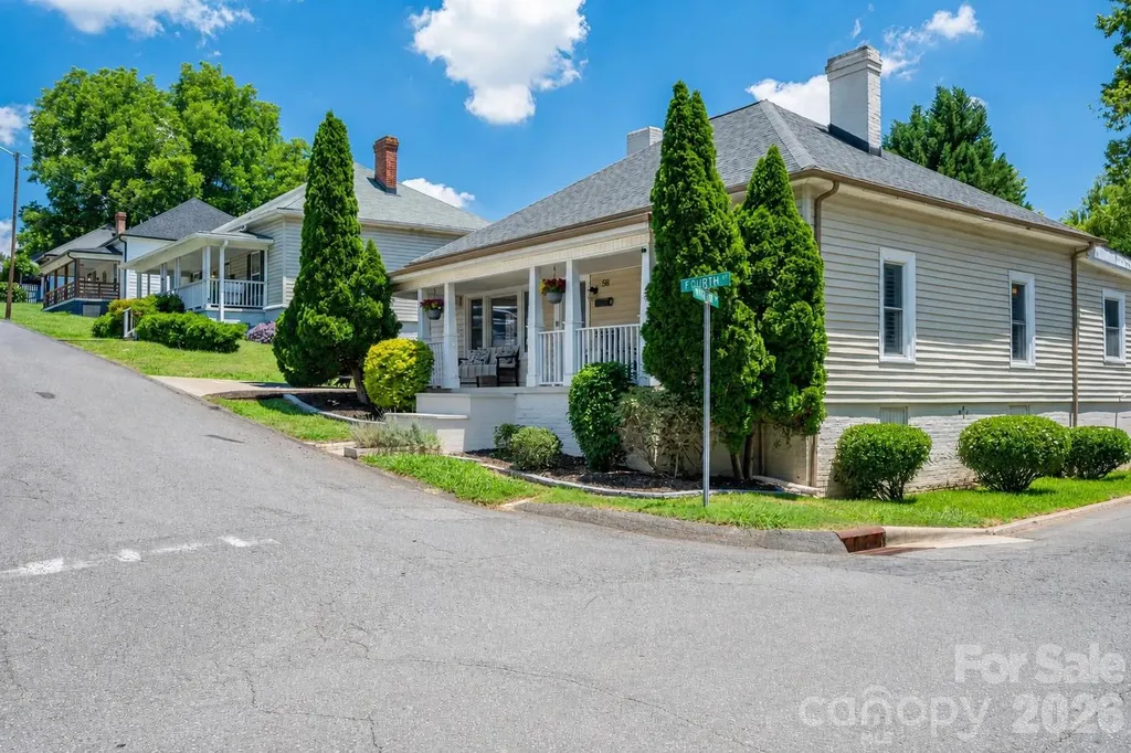 58 4th Street Cramerton NC 28032