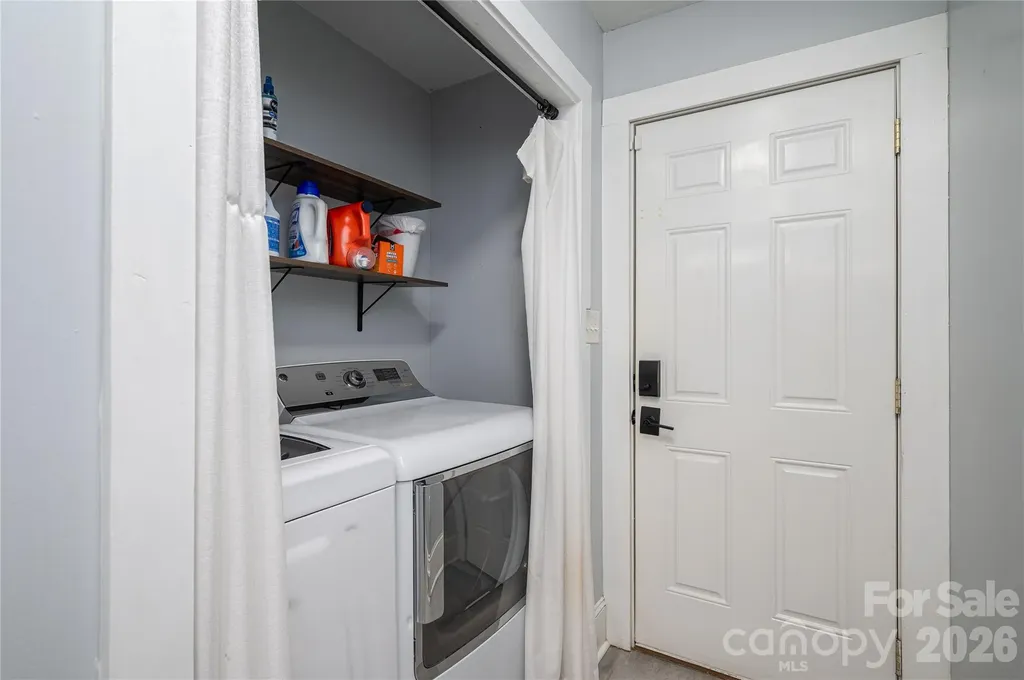 58 4th Street Cramerton NC 28032