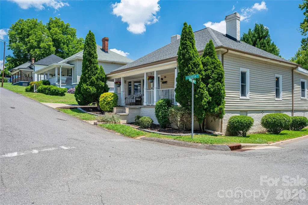 58 4th Street Cramerton NC 28032