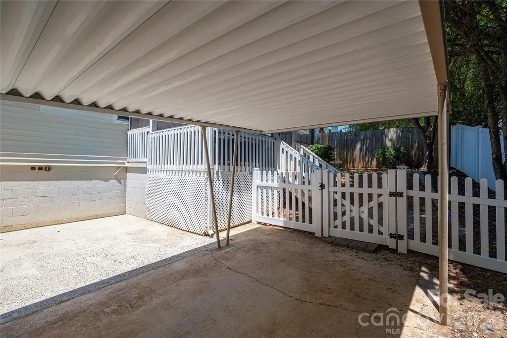 58 4th Street Cramerton NC 28032