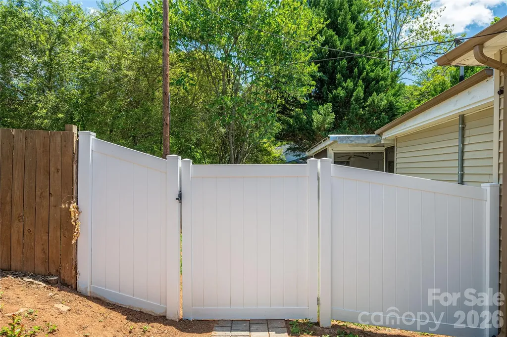 58 4th Street Cramerton NC 28032